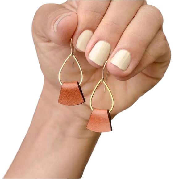 Tan Leather Wrap Gold Wire Drop Earrings NWT - Picture 2 of 8